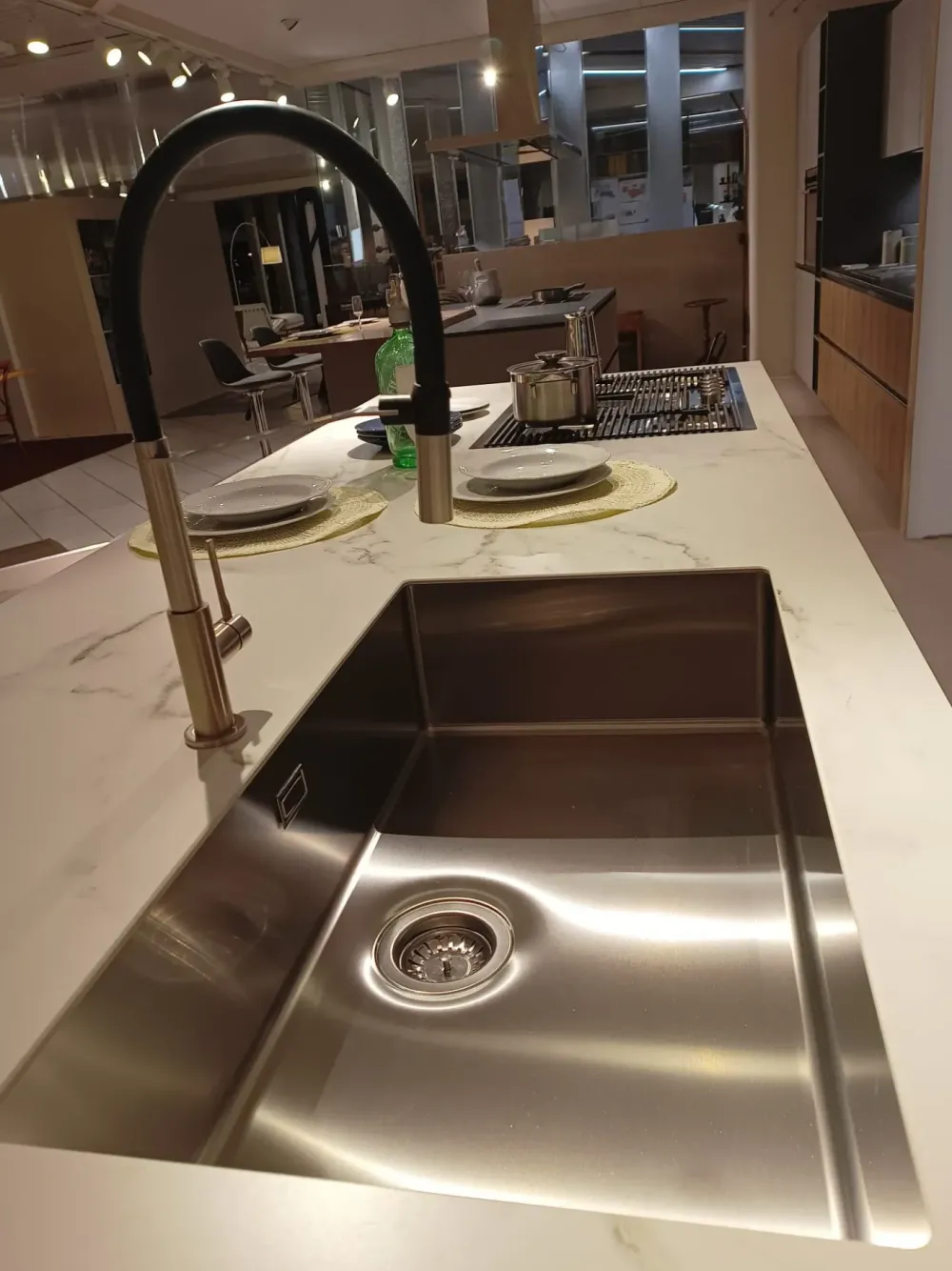 Cucina moderna con penisola Mènta a prezzo scontato^Binova Online