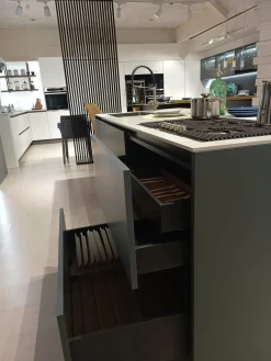 Cucina moderna con penisola Mènta a prezzo scontato^Binova Online