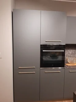 Cucina Modula con penisola con un ribasso imperdibile^Febal Clearance