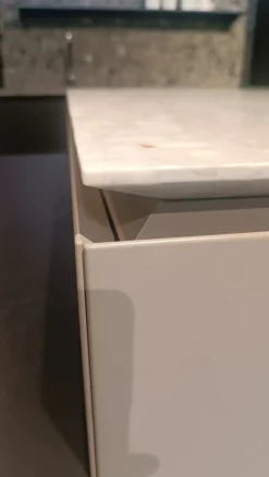 Cucina N elle e inside moderna altri colori con penisola scontata 50%^Cesar Outlet