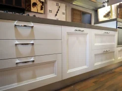 Hot Cucina Nuovi mondi cucine Cucina shabby white con penisola in offerta  OFFERTA OUTLET sconto 66% Cucine Con Penisola