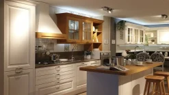 Cucina Pavese  classica bianca con isola scontata 50%^Veneta Cucine Hot