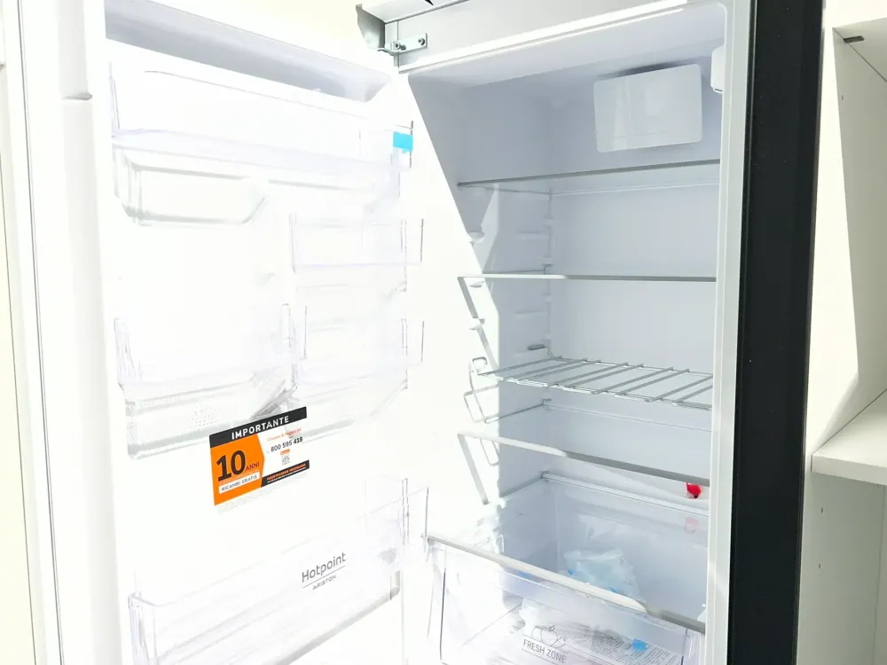 Sale Cucina pop moderna bianca con isola scontata 61% Cucine Ad Isola|Cucine Moderne