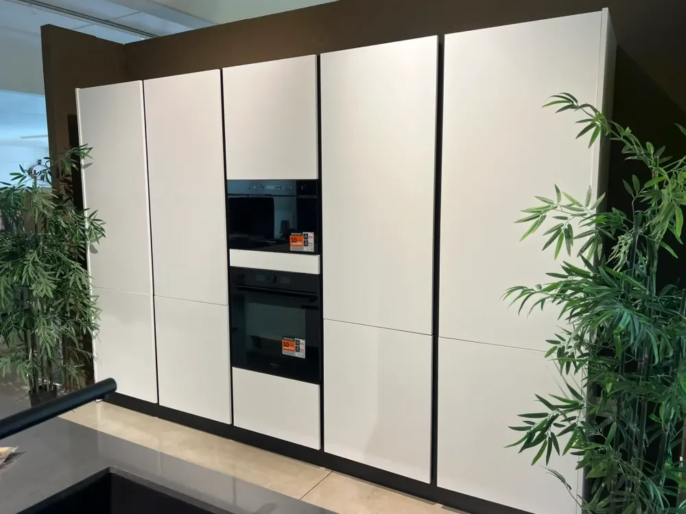 Sale Cucina pop moderna bianca con isola scontata 61% Cucine Ad Isola|Cucine Moderne