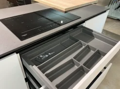 Sale Cucina pop moderna bianca con isola scontata 61% Cucine Ad Isola|Cucine Moderne