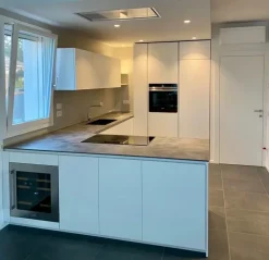 Online Cucina moderna ad angolo bianca in laccata opaco Ingrosso cucine moderne icm77 Cucine Ad Angolo|Cucine Moderne