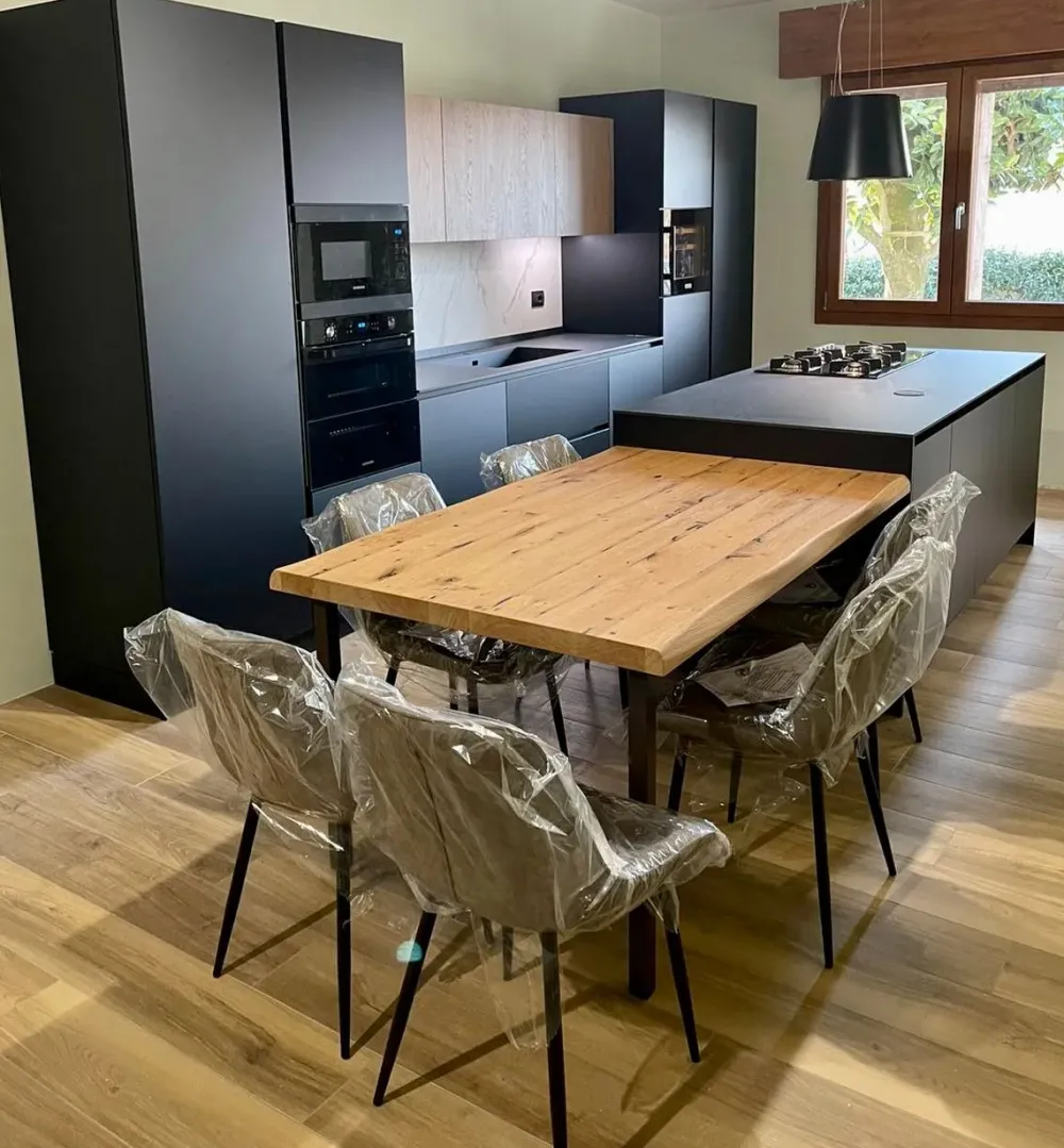 Primopiano Cucine Cucina design ad isola grigio in laccato opaco Ingrosso cucine moderne icm34- Cucine Ad Isola|Cucine Design