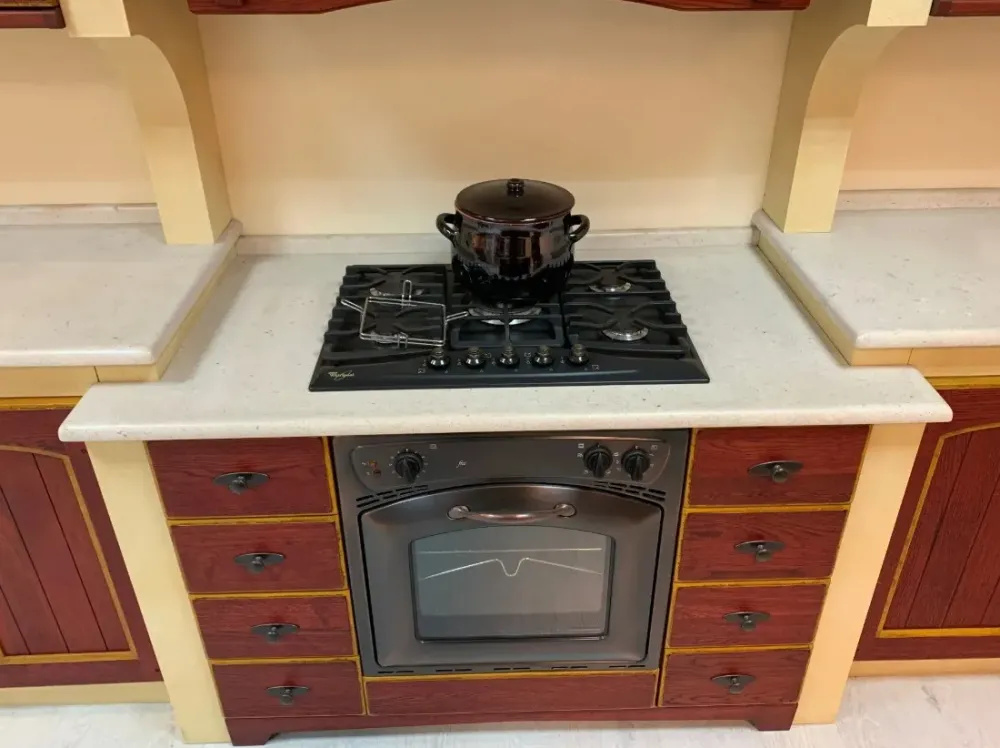 Arrex Cucina rossa classica con isola Morgana- Cucine Ad Isola