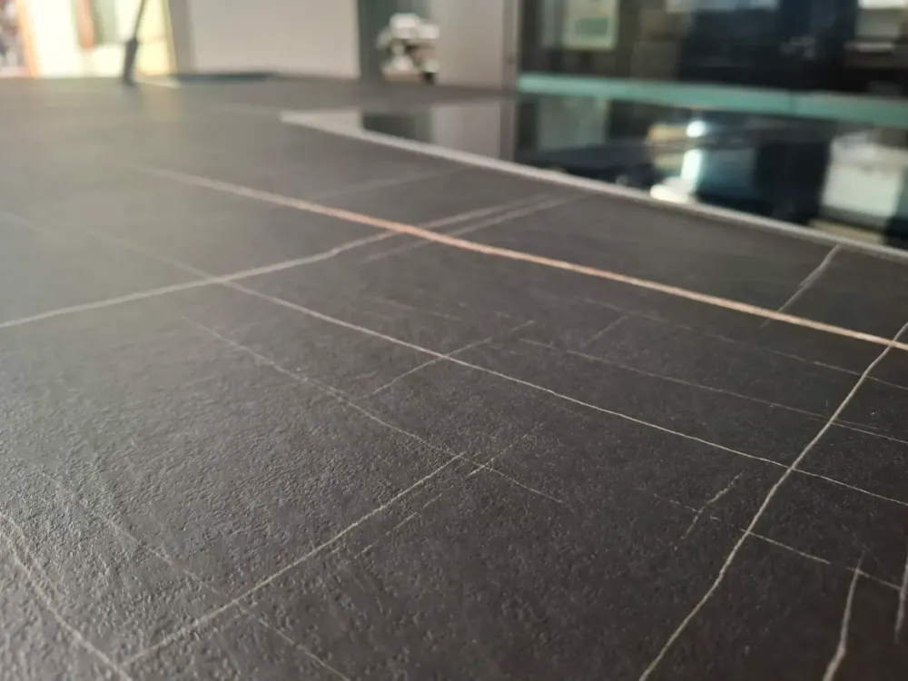 Cucina rovere moro moderna con isola Cucina con isola riga a soli 12000 Euro^Armony Clearance