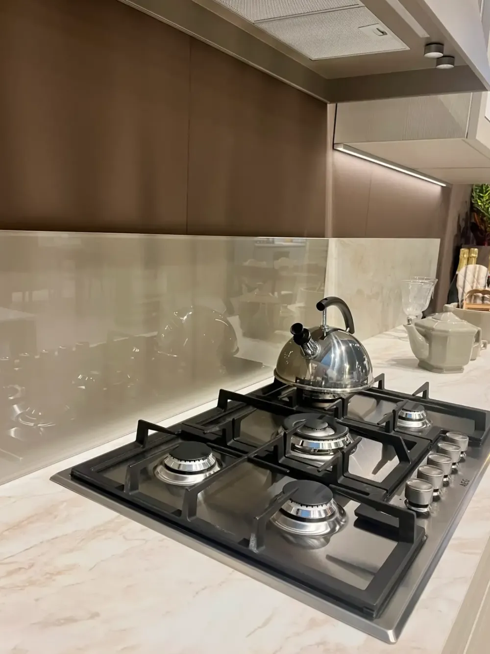 Hot Cucina classica ad angolo altri colori in laminato opaco Carattere Cucine Ad Angolo