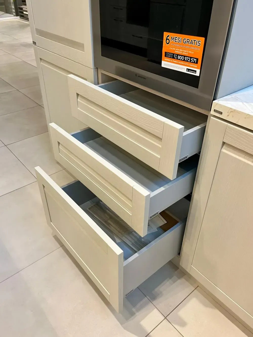 Hot Cucina classica ad angolo altri colori in laminato opaco Carattere Cucine Ad Angolo