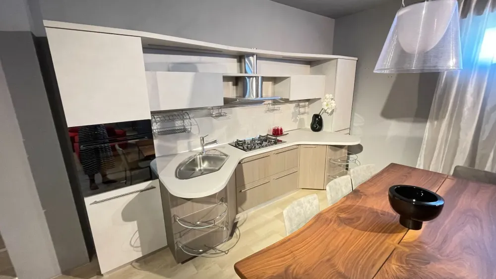 Cucina Skyline moderna grigia lineare scontata 53%^Snaidero New