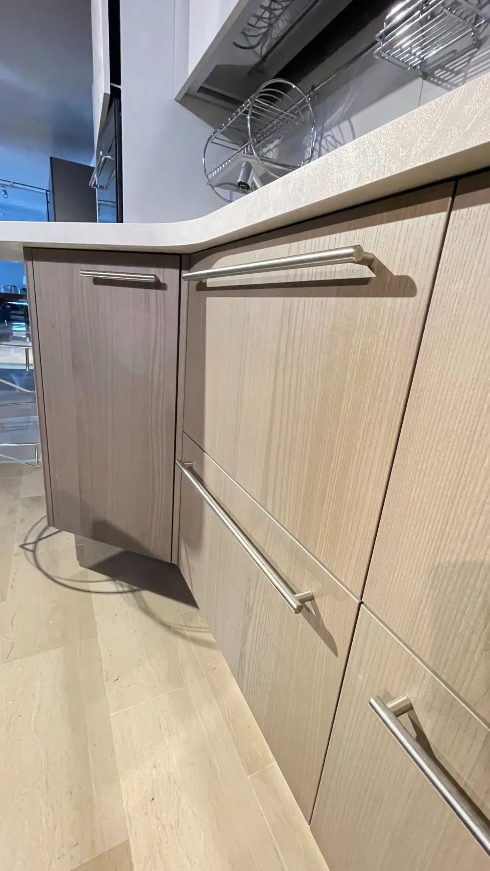 Cucina Skyline moderna grigia lineare scontata 53%^Snaidero New