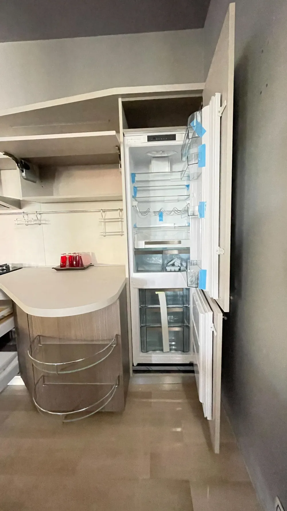 Cucina Skyline moderna grigia lineare scontata 53%^Snaidero New