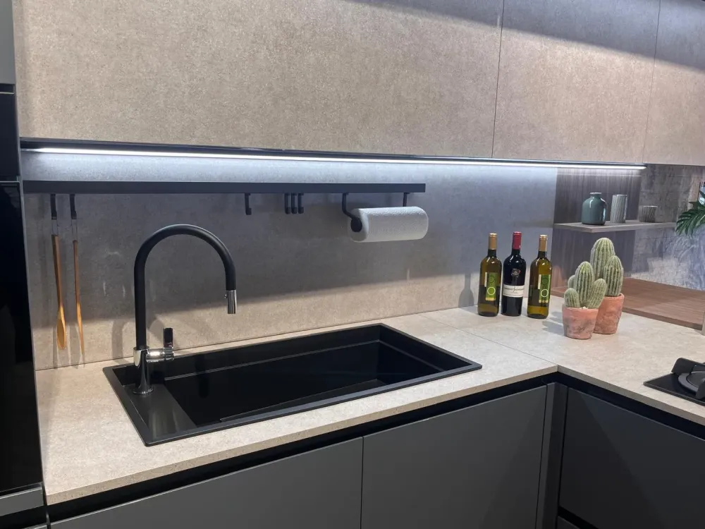 Outlet Cucina Infinity young OFFERTA OUTLET sconto 45% Cucine Con Penisola|Cucine Moderne