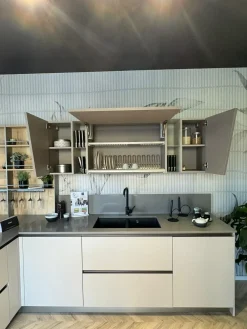 Cucina tortora moderna ad angolo Infinity scontata^Stosa Hot