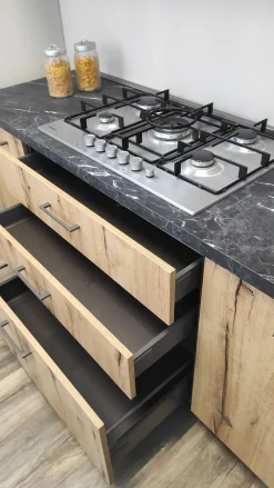 Cucina tortora moderna ad angolo Anita in Offerta Outlet^Arrex Clearance