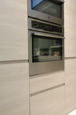 Cucina tortora moderna con penisola Motus^Scavolini New