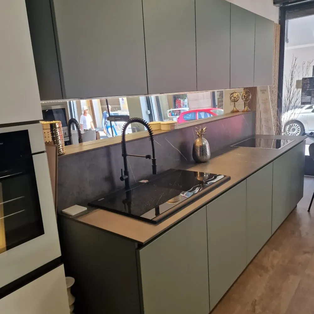 Essebi Cucina Verde di in offerta -34%- Cucine Lineari|Cucine Design