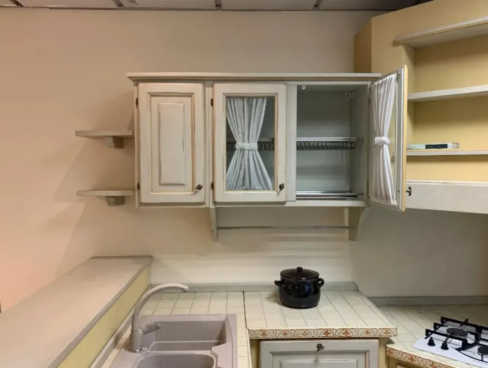 Best Cucina classica ad angolo altri colori in legno Savina Cucine Ad Angolo