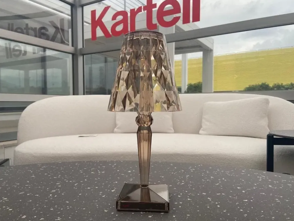 Da tavolo Big battery a prezzo scontato^Kartell Sale