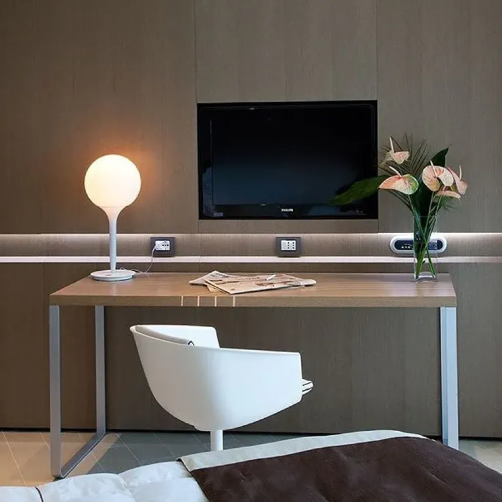 New Da tavolo Castore 14 artemide lampada da tavolo con un ribasso esclusivo Lampade Da Tavolo