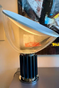 Flos Da tavolo taccia grande pmma con un ribasso esclusivo- Lampade Da Tavolo