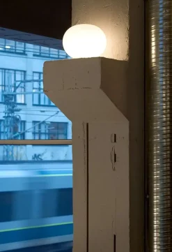 Da tavolo Glo-ball basic 1 a prezzo scontato^Flos Discount