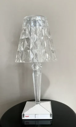 Da tavolo Big battery stile Design a prezzi convenienti^Kartell Discount