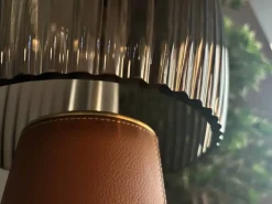 Da tavolo Nymph small a prezzo scontato^Poltrona Frau Outlet