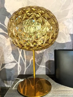 Kartell Da tavolo Planet con uno sconto esclusivo- Lampade Da Tavolo