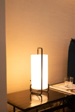 Santa e Cole Da tavolo stile Moderna Asa black con forte sconto- Lampade Da Tavolo