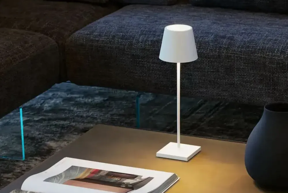 Zafferano Da tavolo stile Moderna Poldina a prezzi outlet- Lampade Da Tavolo