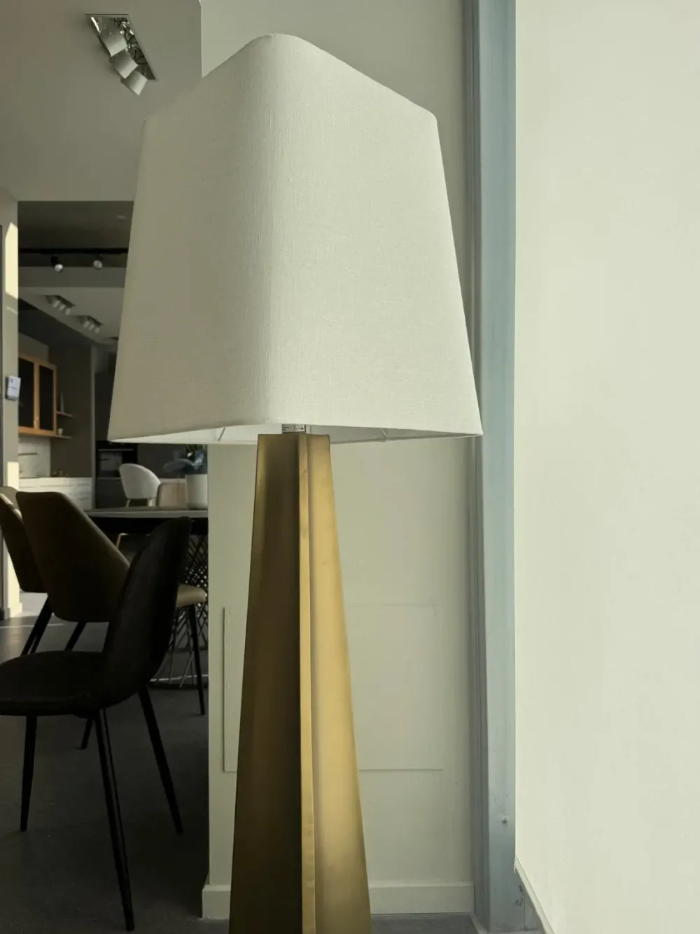 Outlet Da terra Trip stile Moderna a prezzi outlet Lampade Da Terra