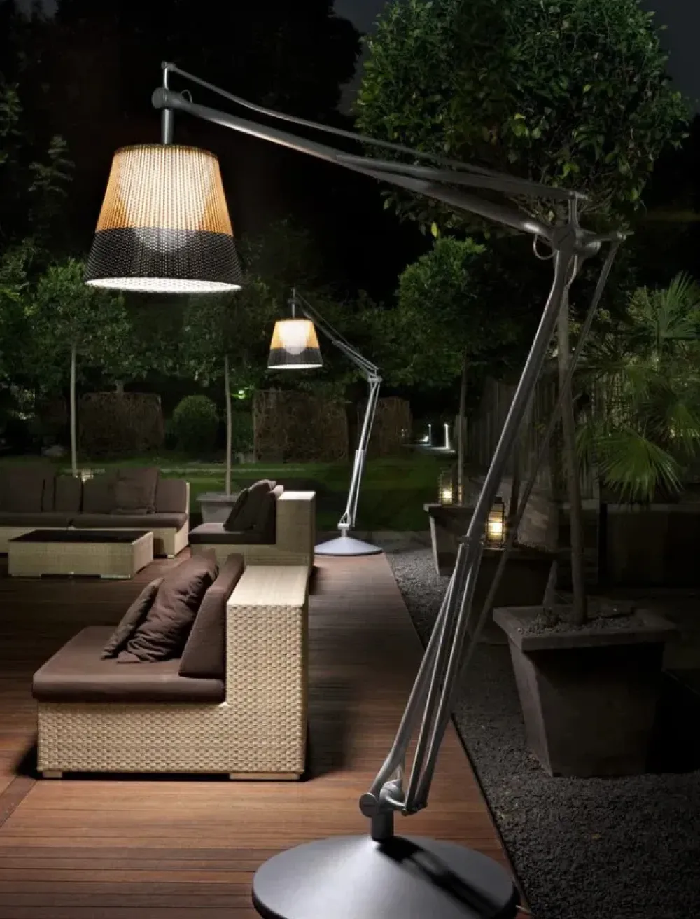 Flos Da terra Superarchimoon stile Moderna a prezzi outlet- Lampade Da Terra