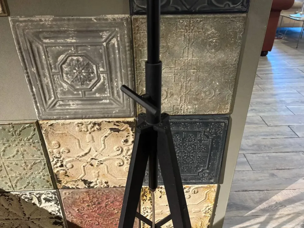 Best Da terra Pylon stile Design in offerta Lampade Da Terra