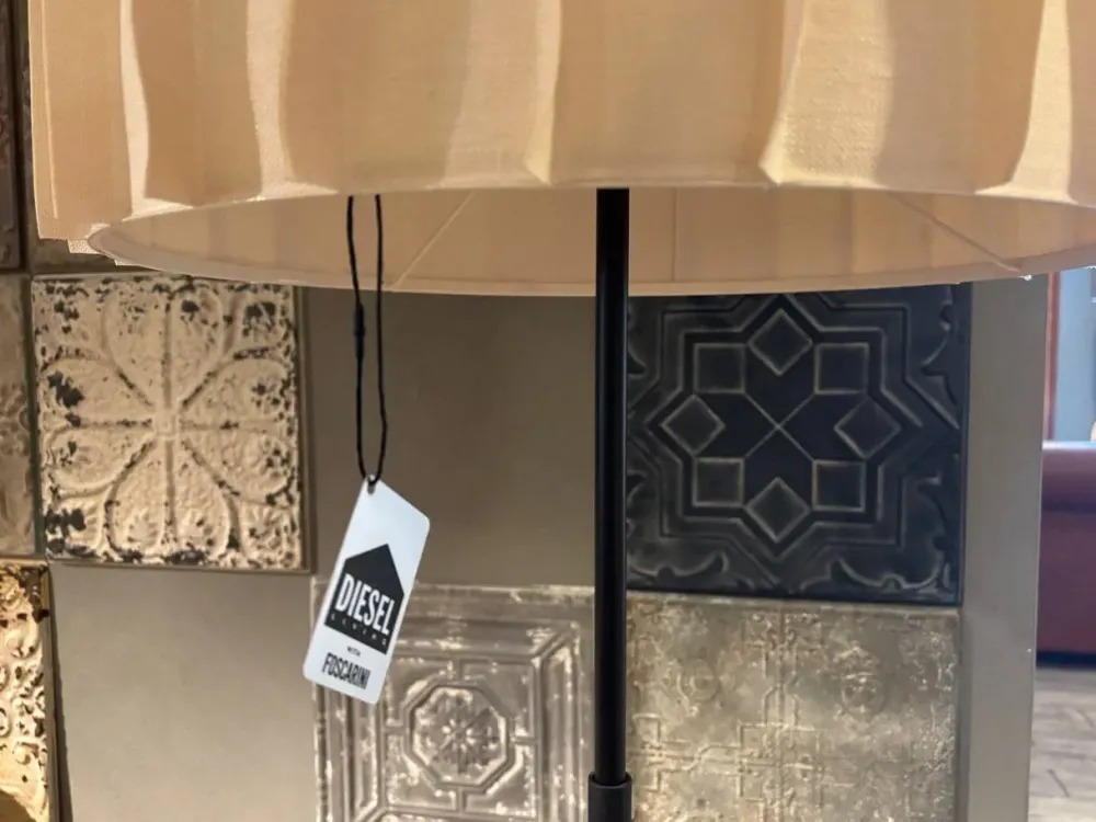 Best Da terra Pylon stile Design in offerta Lampade Da Terra