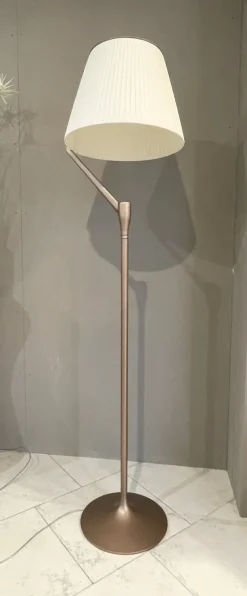 Kartell Da terra Angelo stone Altri colori con forte sconto- Lampade Da Terra