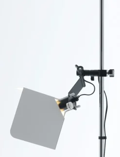 Linea Light Da terra Triedo piantana stilnovo stile Moderna a prezzi outlet- Lampade Da Terra