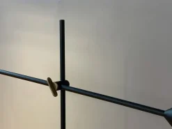 Da terra stile Design Kendama a prezzi outlet^Giorgetti Discount