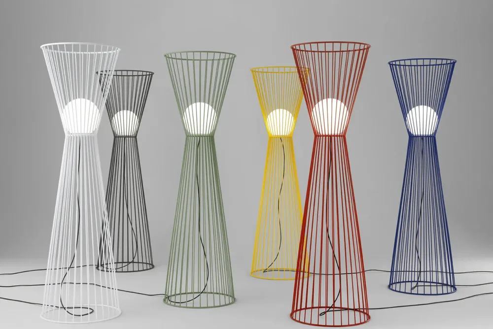 Milani Da terra stile Design Lunapiena con forte sconto- Lampade Da Terra