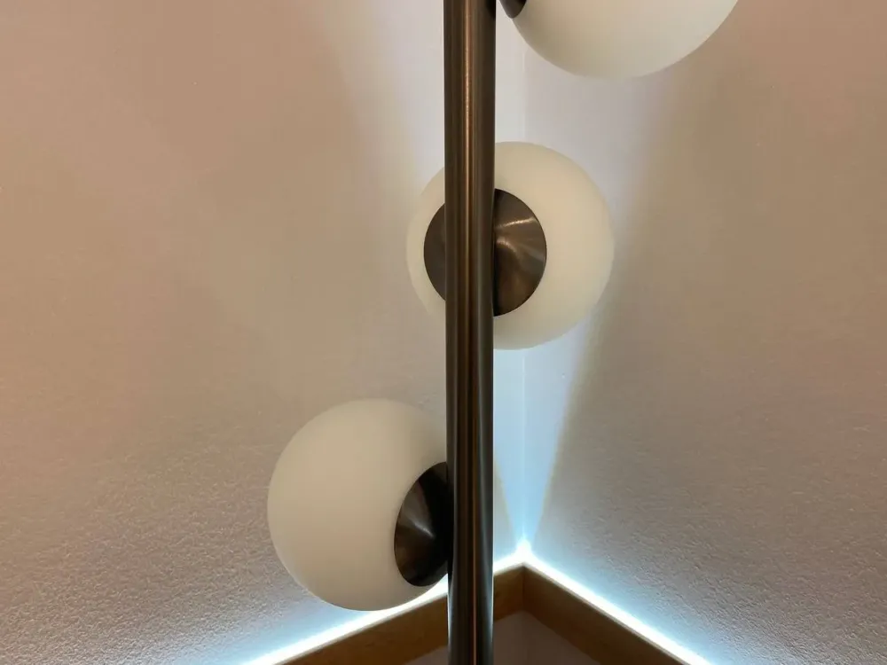 Discount Da terra Twist a prezzo Outlet Lampade Da Terra