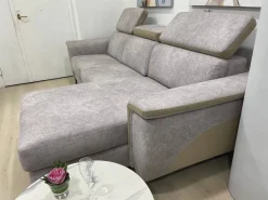 Outlet Divani letto con penisola Sasha di a prezzo ribassato Divani