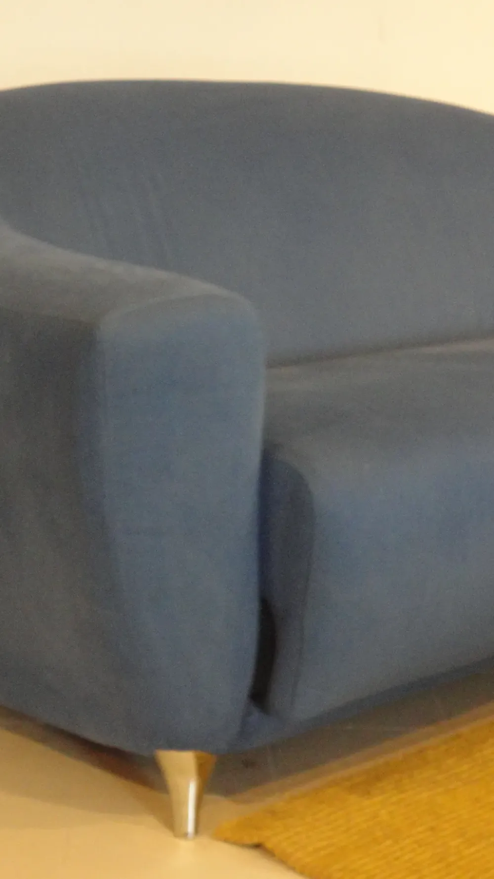 Outlet Divani modello Oriente in microfibra blu scontati del -50% Divani