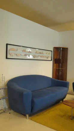 Outlet Divani modello Oriente in microfibra blu scontati del -50% Divani