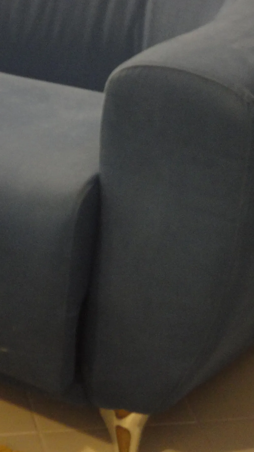 Outlet Divani modello Oriente in microfibra blu scontati del -50% Divani