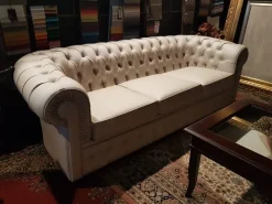 Divano 800 in Ecopelle non sfoderabile  di scontato 50%^Artigianale Clearance