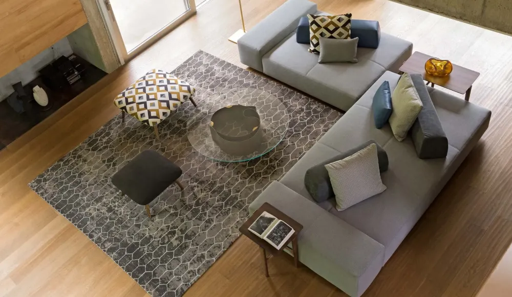 Divano a 3 posti modello Softbench di a prezzo riservato^Flou New