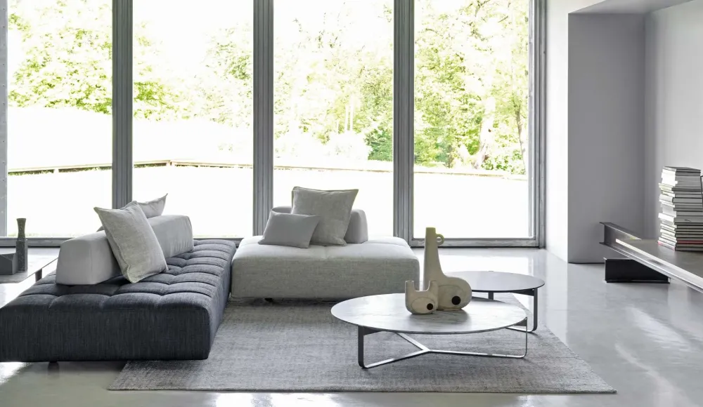 Divano a 3 posti modello Softbench di a prezzo riservato^Flou New