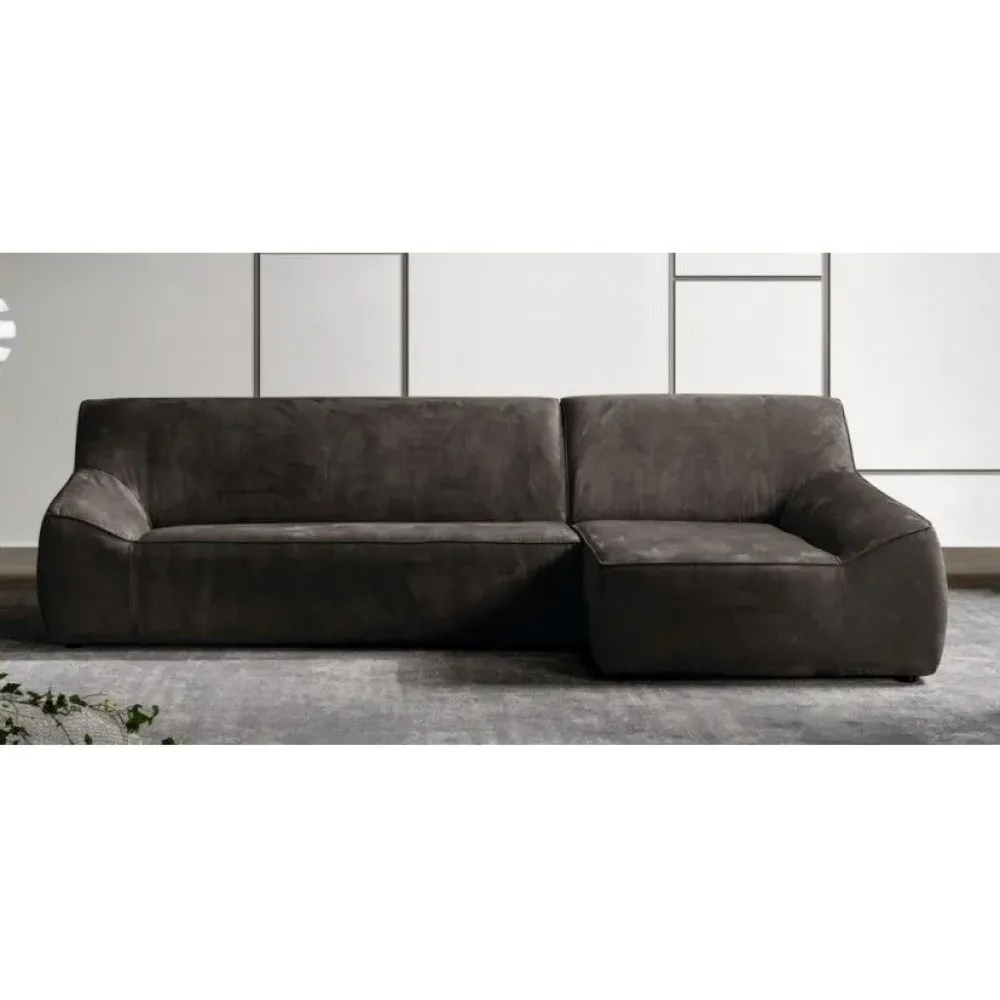 Sale Divano Alfred di in stile design in Offerta Outlet Divani